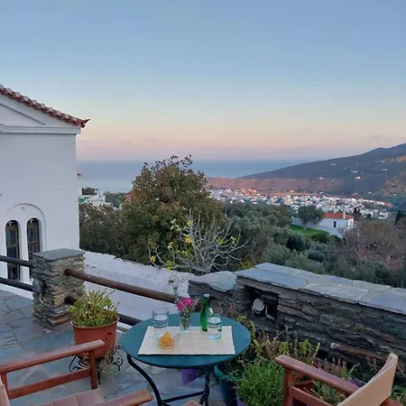 Xenia's Traditional House Hébergement de vacances Ándros