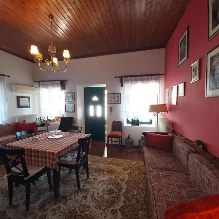 Xenia's Traditional House * Ándros