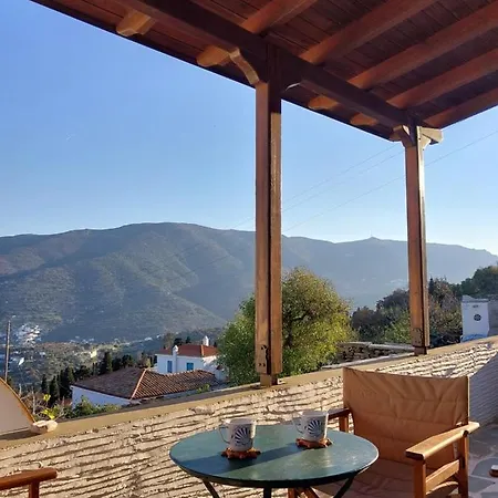 Xenia's Traditional House Ándros