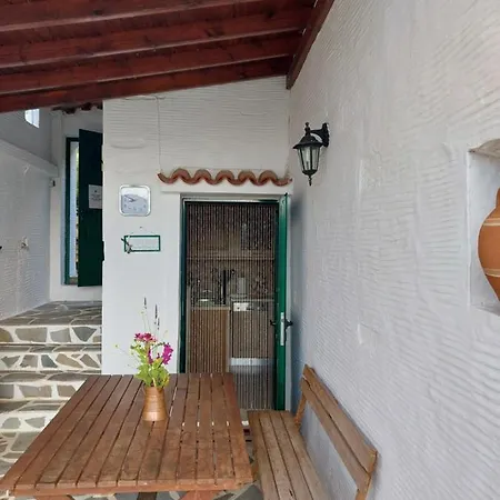 Xenia's Traditional House * Ándros